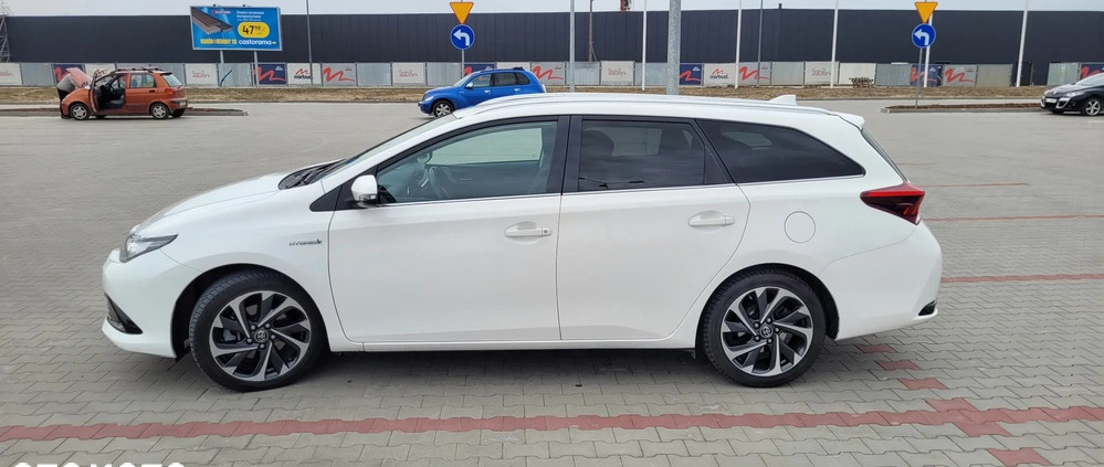 Toyota Auris cena 76900 przebieg: 49700, rok produkcji 2019 z Przecław małe 407